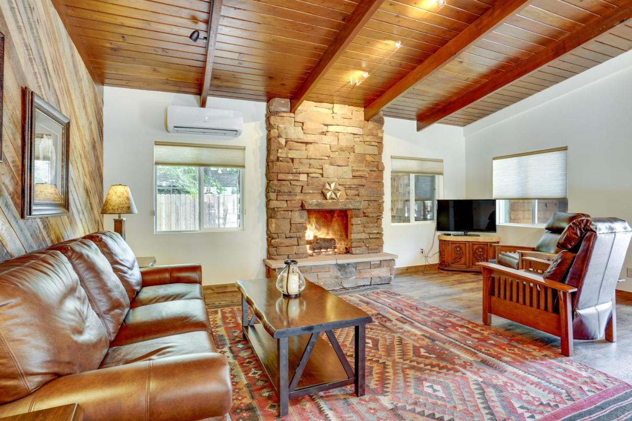 With Private Hot Tub And Red Rock Views! *