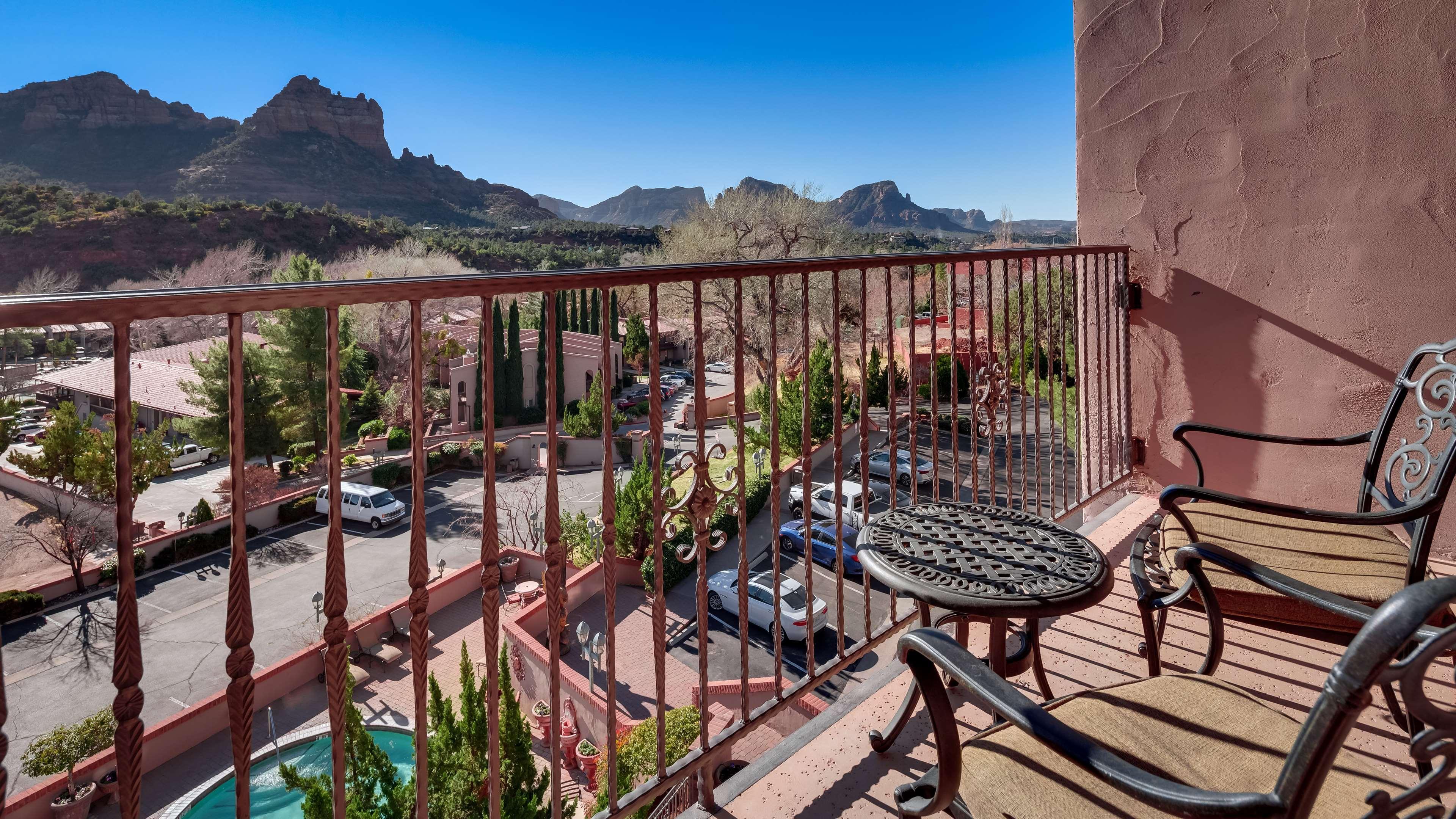 Hotel Western Arroyo Roble & Creekside 3*