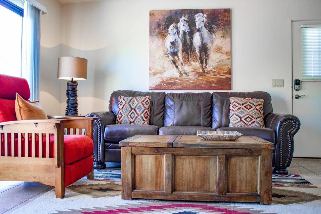 Cowboys & Angels - Classic Style W/great Location * Sedona
