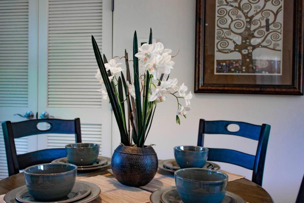 Cowboys & Angels - Classic Style W/great Location Sedona