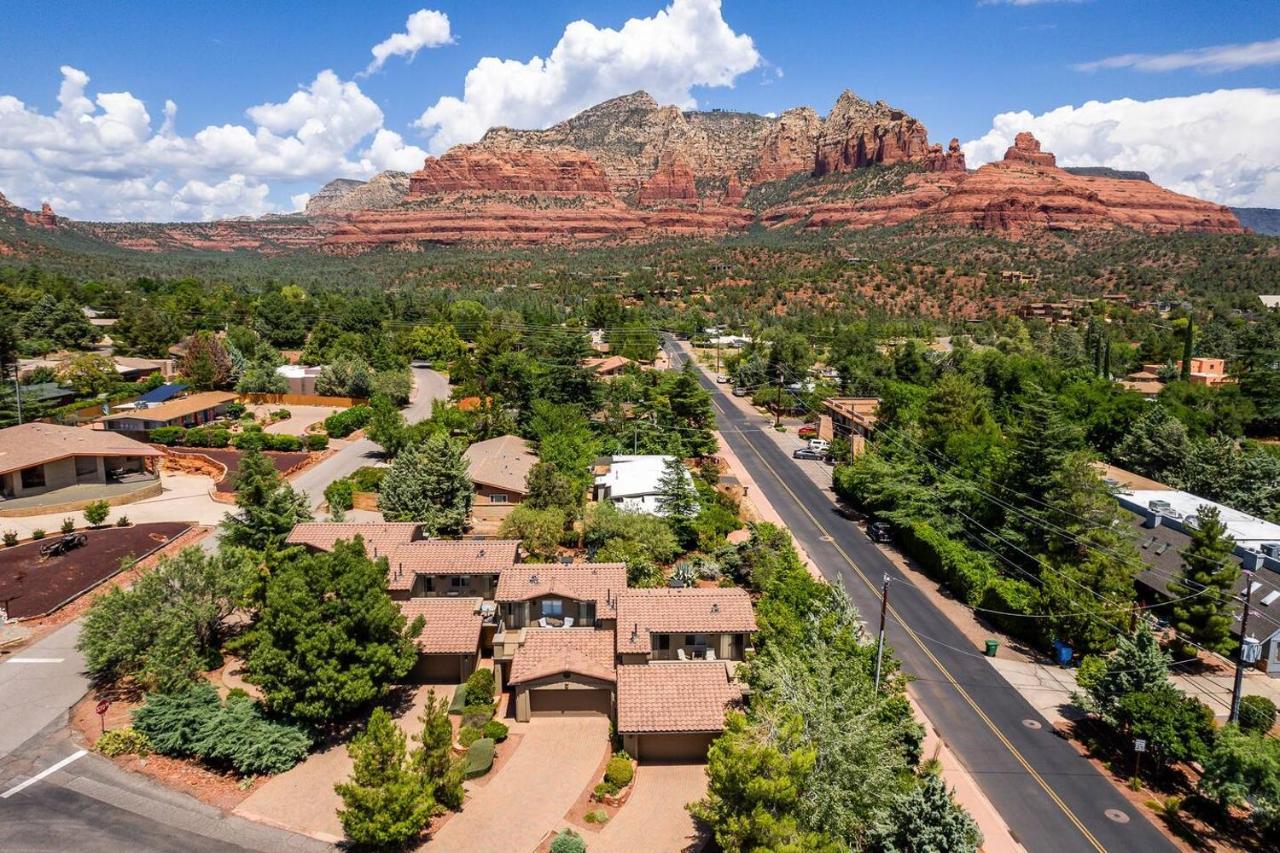 Uptown Gem: 3-bed Townhome With Majestic Views And Location