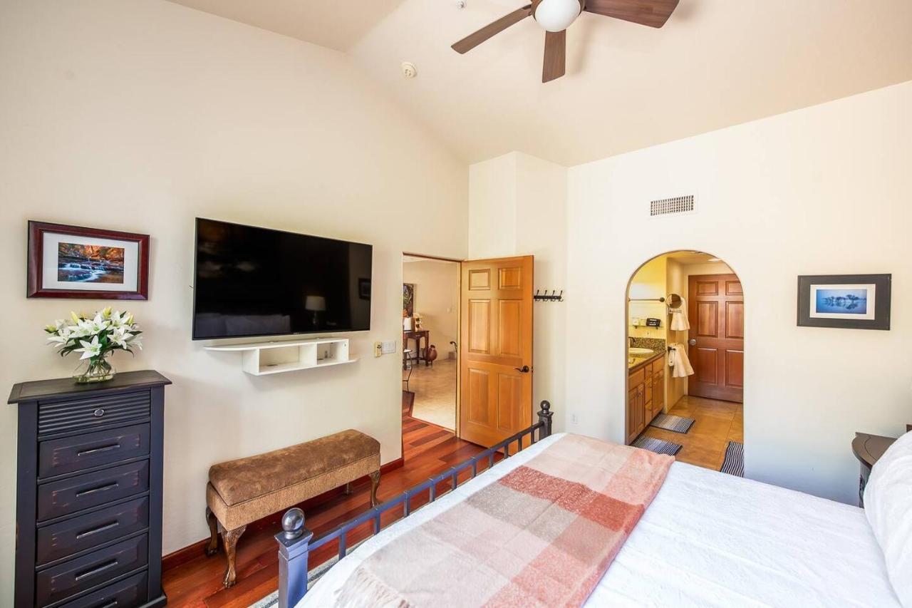 Uptown Gem: 3-bed Townhome With Majestic Views And Location Holiday home