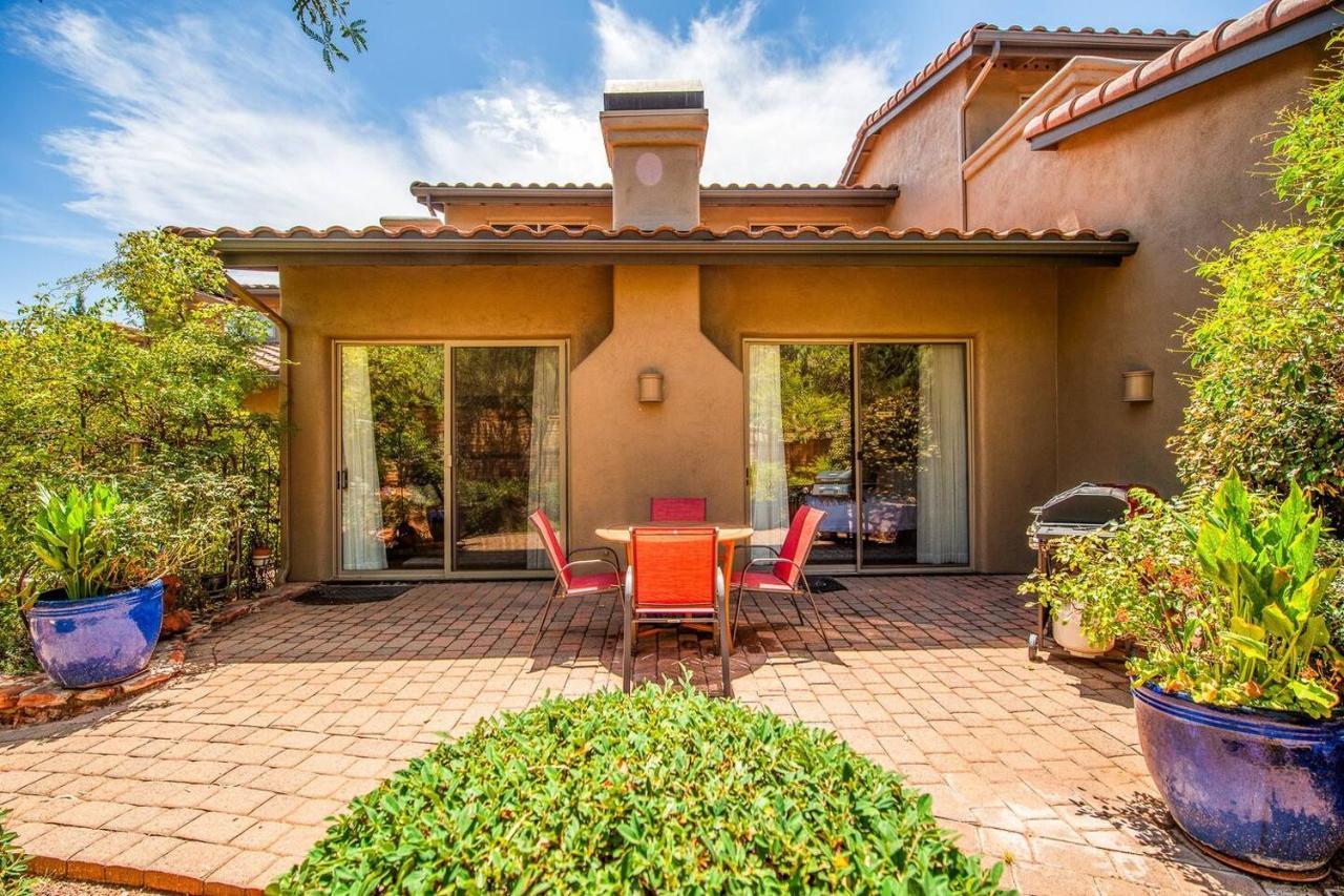 Uptown Gem: 3-bed Townhome With Majestic Views And Location *