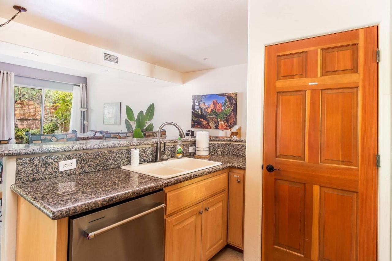 Holiday home Uptown Gem: 3-bed Townhome With Majestic Views And Location Sedona