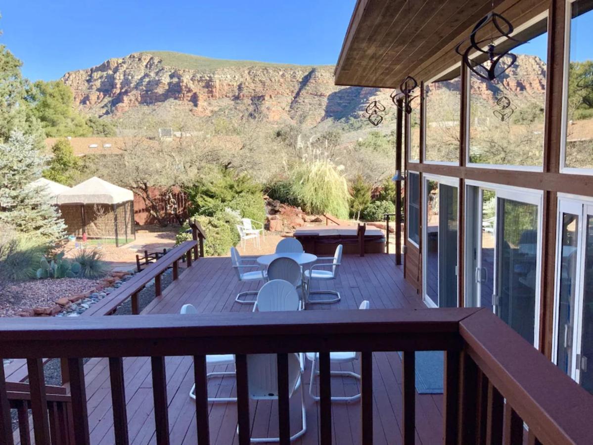 Mountain Escape! With Pool, Hot Tub & Firepit Holiday home *
