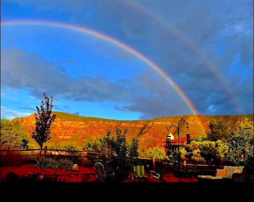 Sedona's Stargazing Luxury Paradise. Red Rock Views! Holiday home