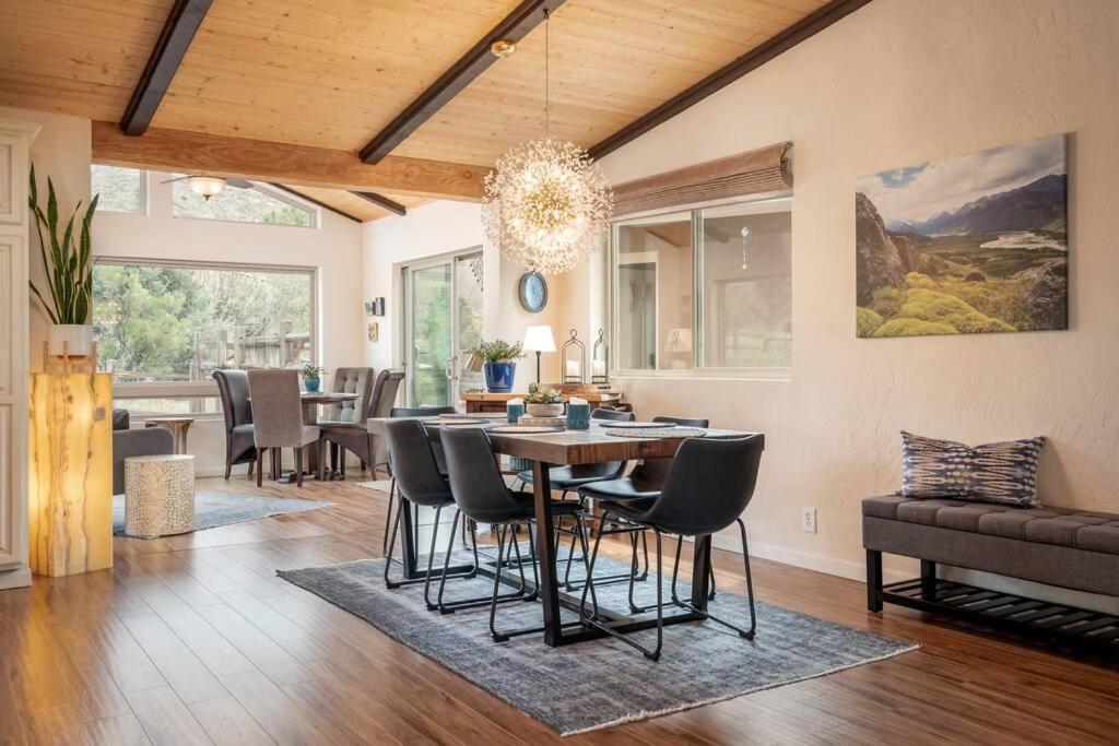 Sedona's Stargazing Luxury Paradise. Red Rock Views! *