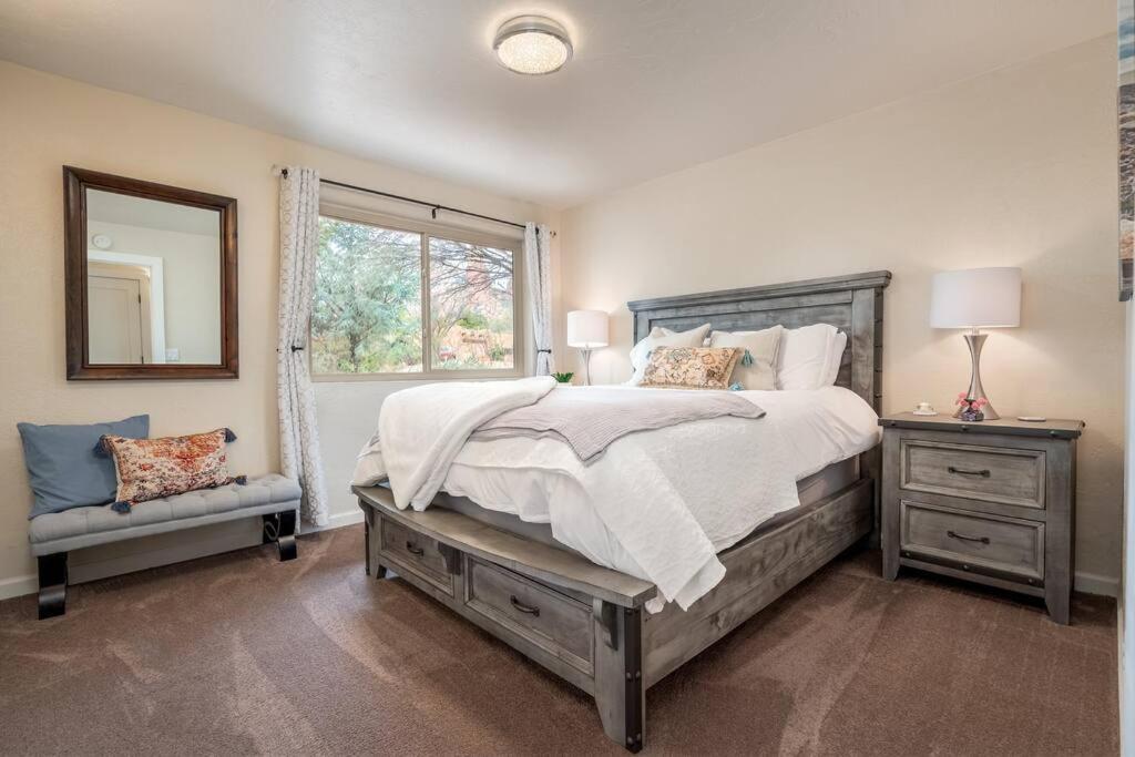 Sedona's Stargazing Luxury Paradise. Red Rock Views! *