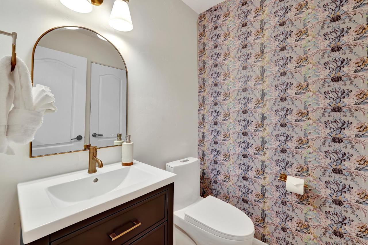 Holiday home Amazing Views, Hot Tub And Pets Allowed, Less Than 1mi To Trailheads *