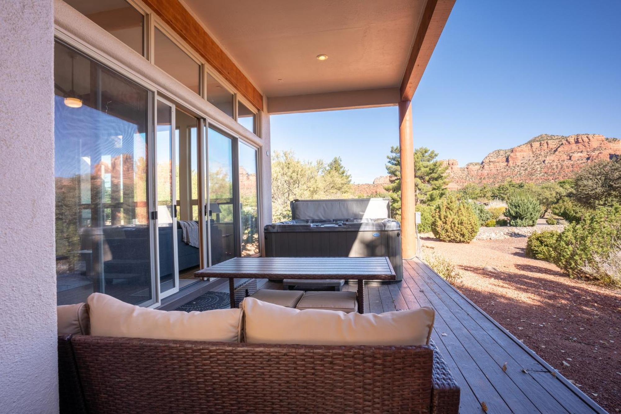 Holiday home Expansive Retreat With Private Hot Tub, Views