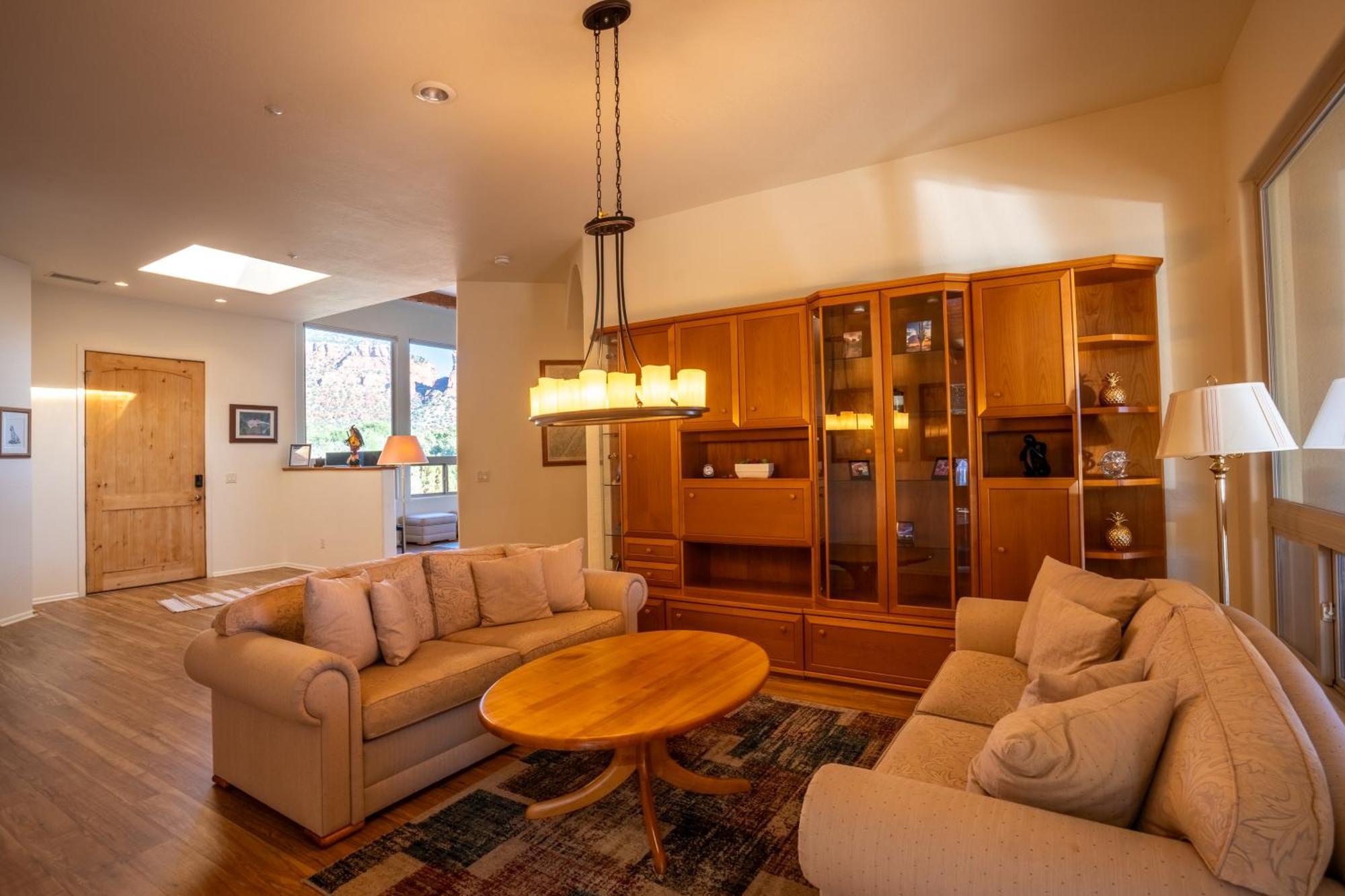 Expansive Retreat With Private Hot Tub, Views Sedona