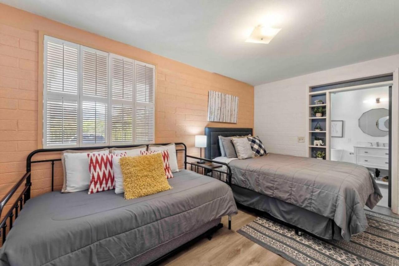 Holiday home Heart Of Uptown With Epic Views Hottub Trails *