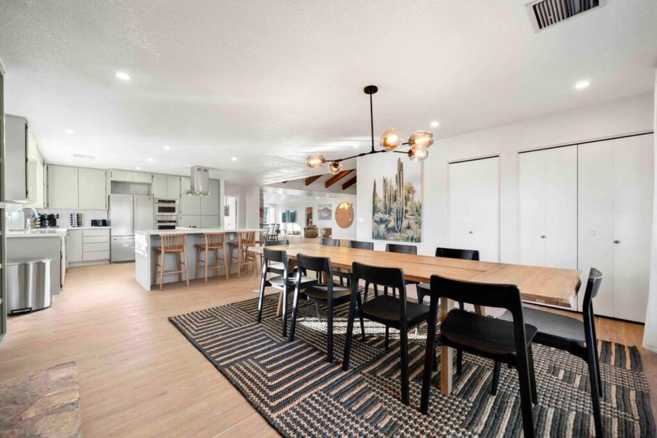 Unrivaled Views Large Uptown With Swimspa And Sauna Holiday home *