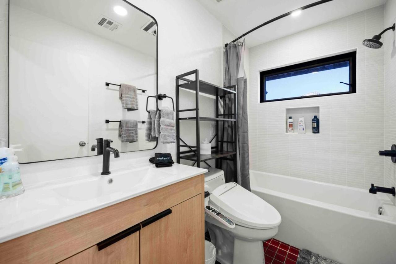 Unrivaled Views Large Uptown With Swimspa And Sauna *
