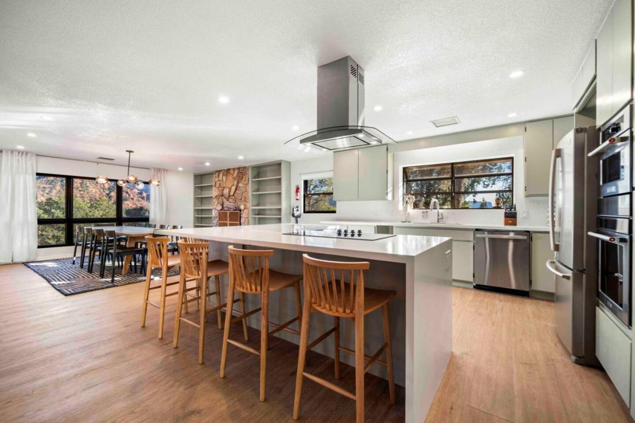 Unrivaled Views Large Uptown With Swimspa And Sauna Holiday home Sedona