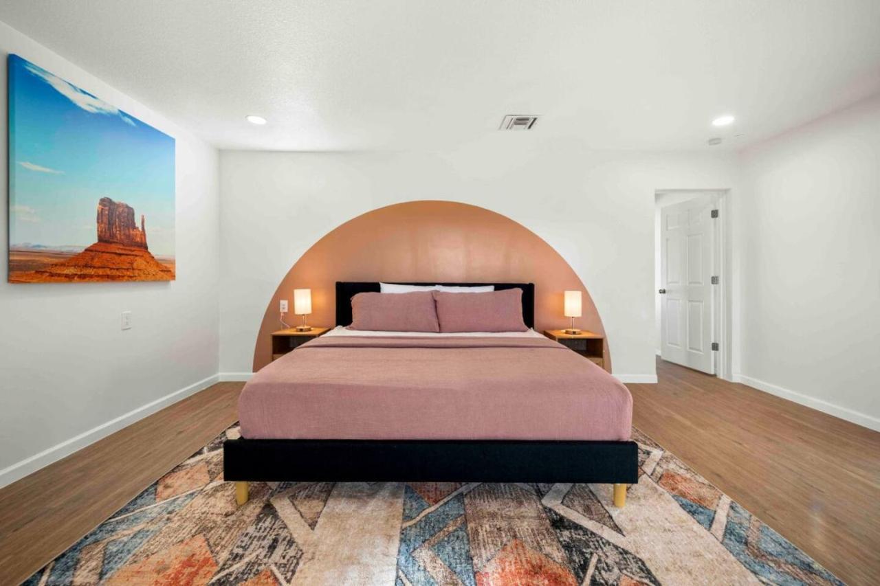 Unrivaled Views Large Uptown With Swimspa And Sauna