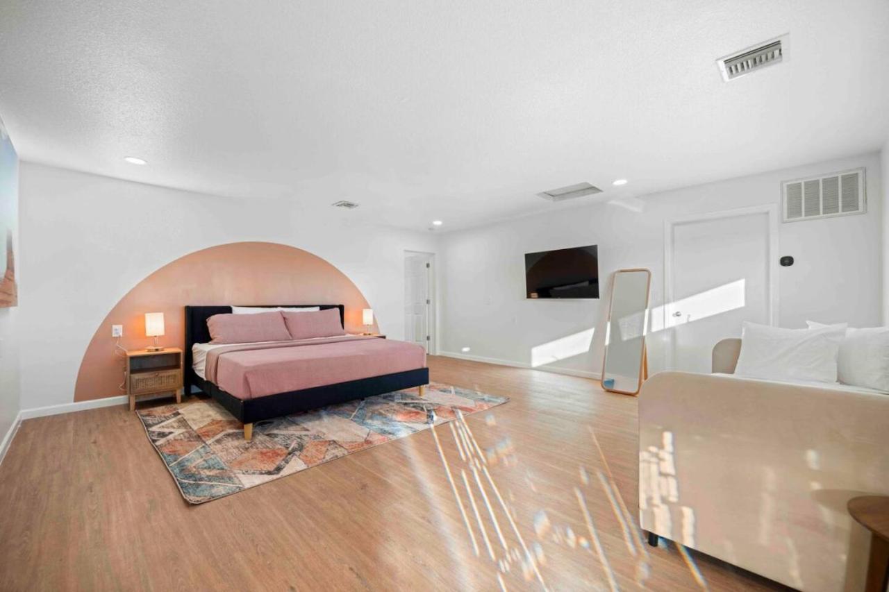 Unrivaled Views Large Uptown With Swimspa And Sauna