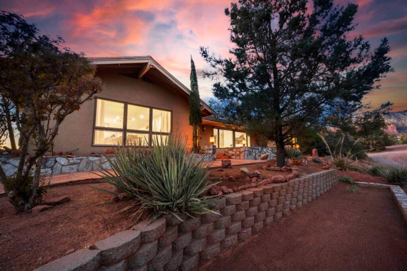 Unrivaled Views Large Uptown With Swimspa And Sauna Holiday home Sedona
