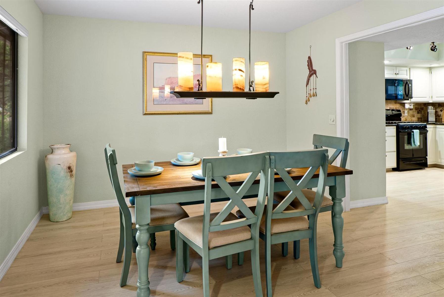 Holiday home Spacious W 4 Bedroom Contemporary House! Sedona