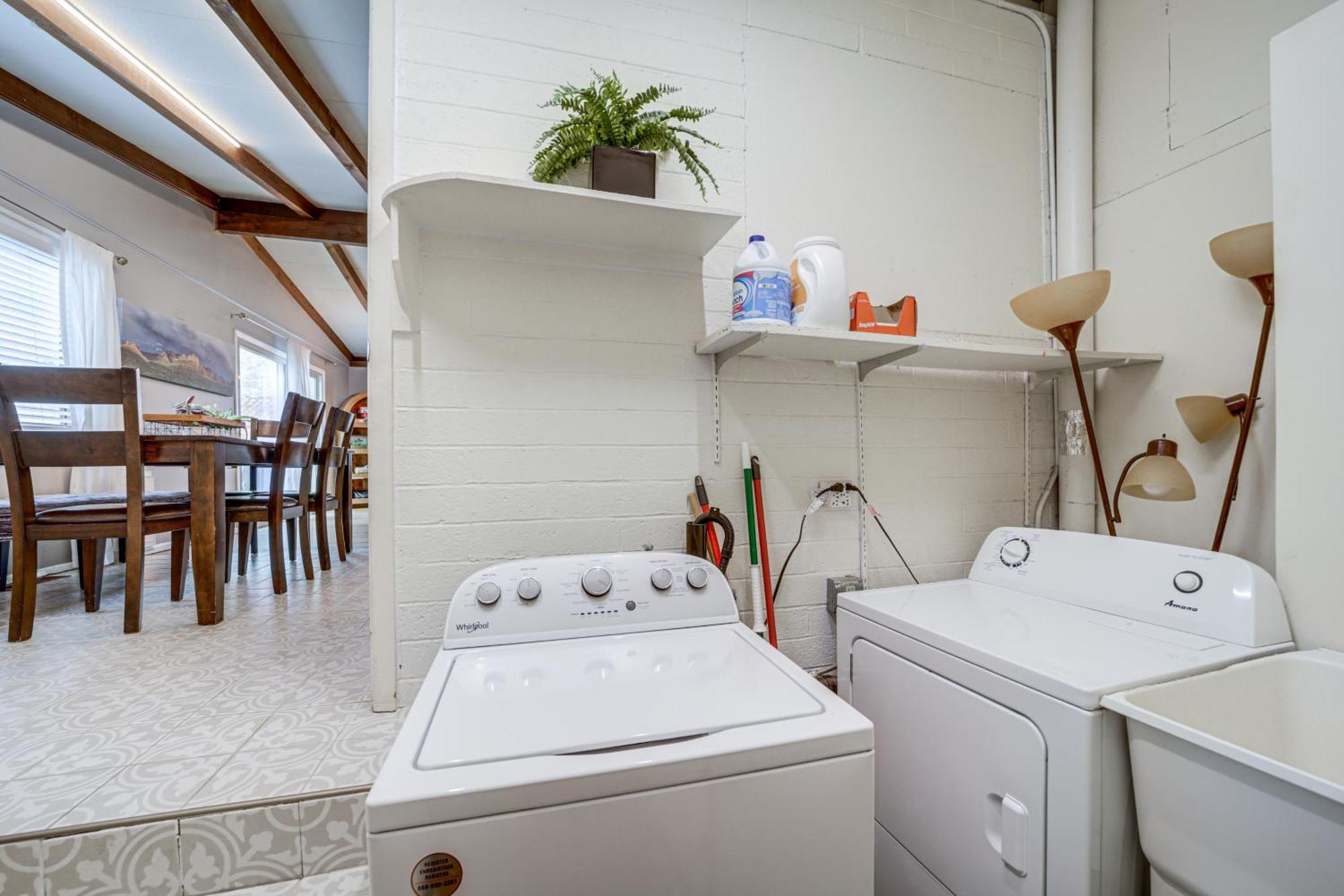 Pet-friendly Hot Tub, Walk To Trails!