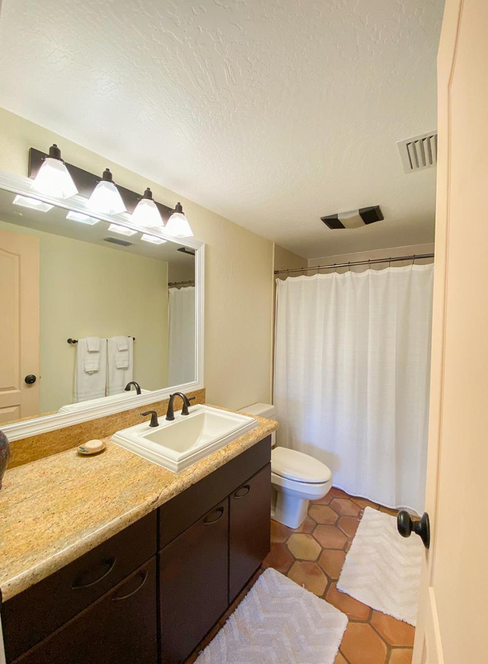 Open Style With Magnificent Views! Holiday home