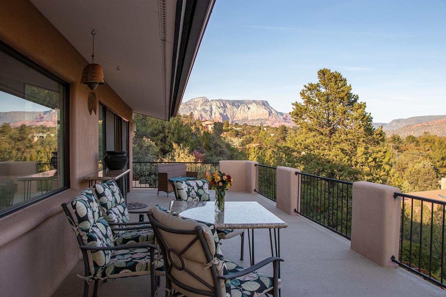 Open Style With Magnificent Views! Holiday home *