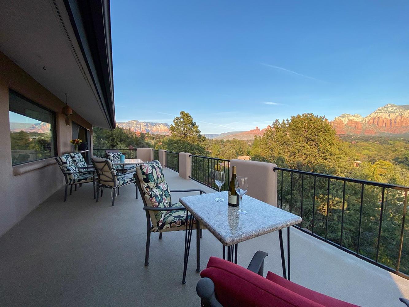 Open Style With Magnificent Views! Holiday home Sedona