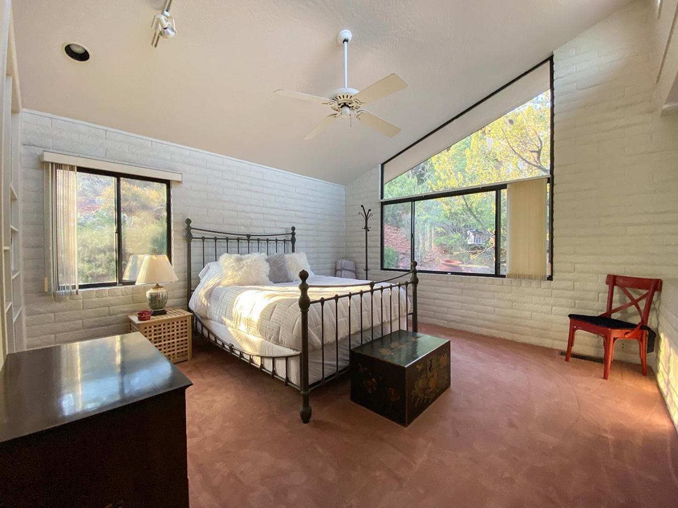 Open Style With Magnificent Views! Sedona