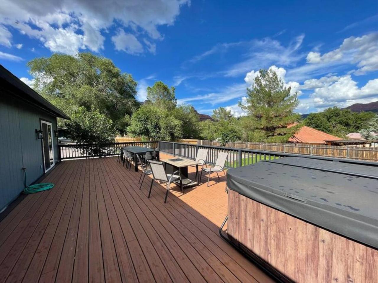 Uptown Vacation At The Oz With Hot Tub And Views Sedona