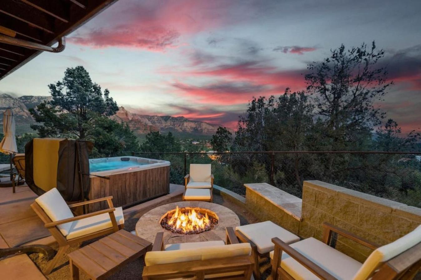 Uptown Walk Out Basement With Ultimate Views And Hot Tub Holiday home Sedona