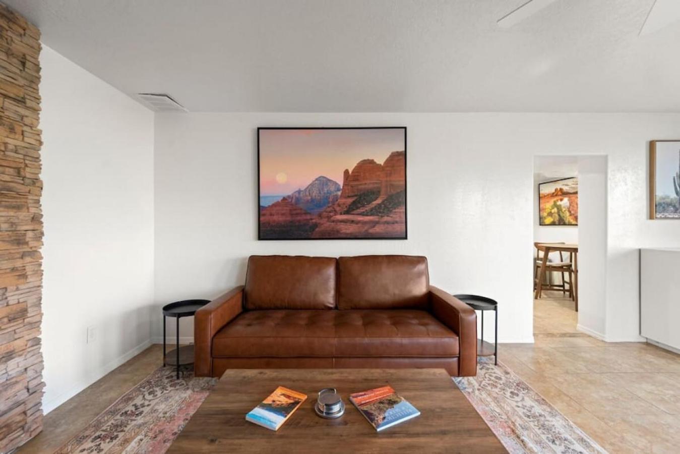 Uptown Walk Out Basement With Ultimate Views And Hot Tub *