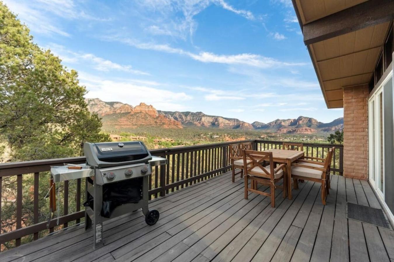 Luxury Uptown With Epic Views And Hot Tub