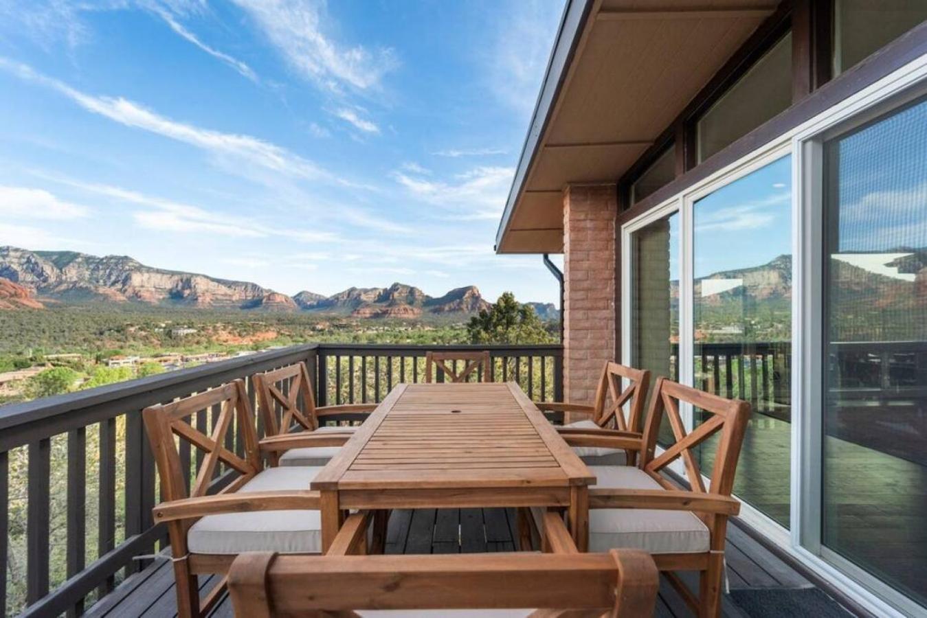 Holiday home Luxury Uptown With Epic Views And Hot Tub