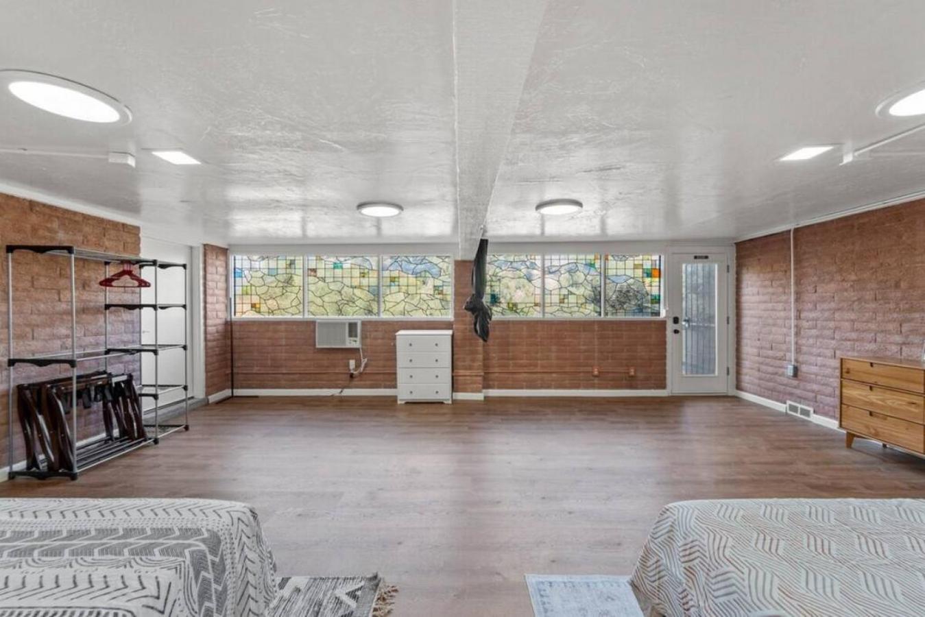 Luxury Uptown With Views And Hot Tub Holiday home