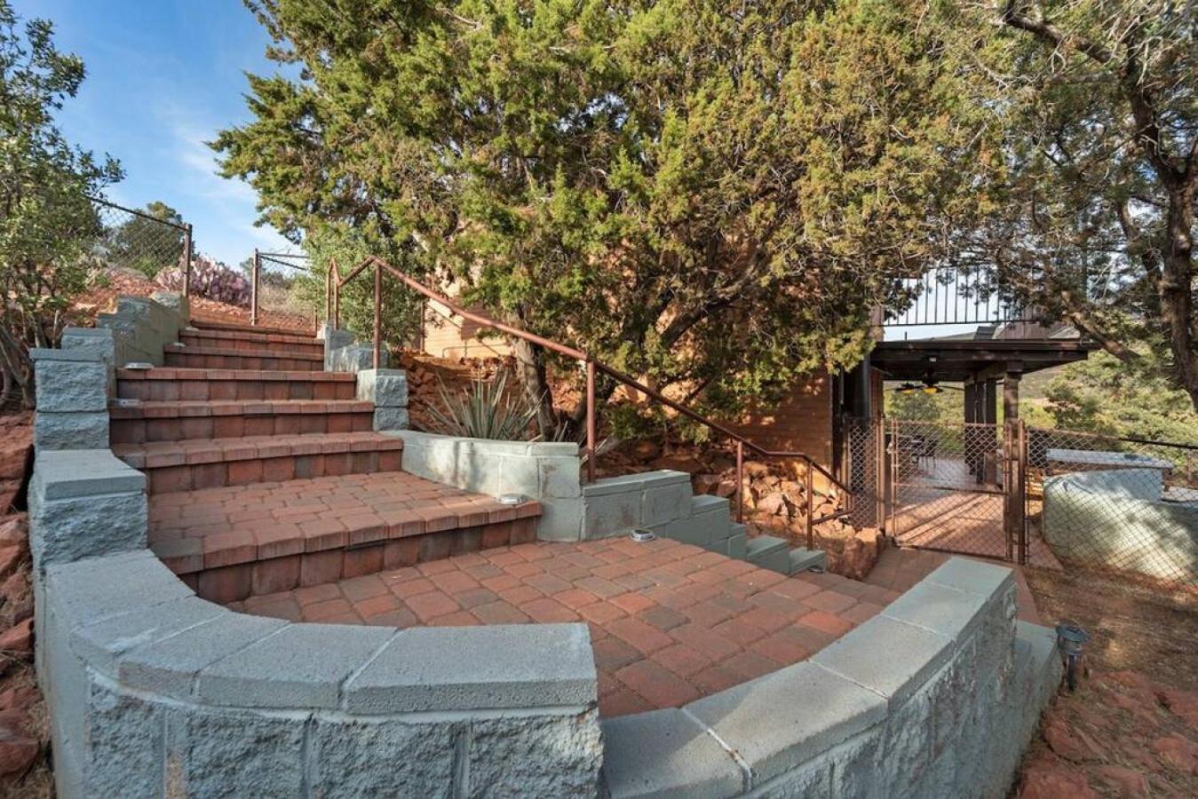 Luxury Uptown With Views And Hot Tub Sedona