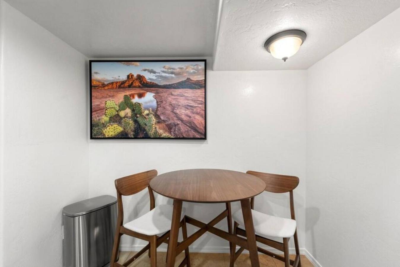 Luxury Uptown With Views And Hot Tub Holiday home