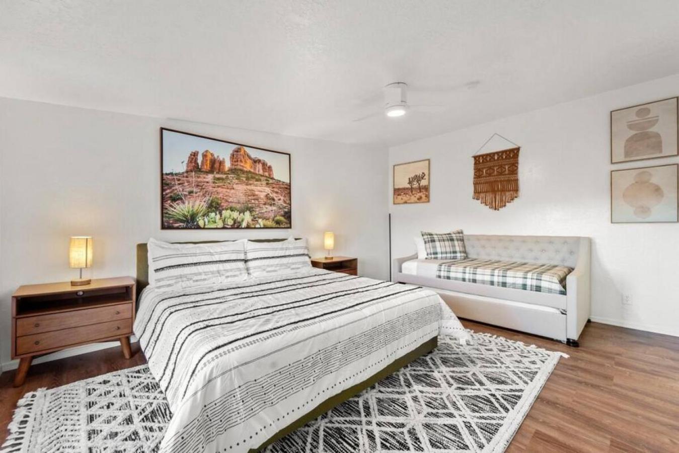 Luxury Uptown With Views And Hot Tub Sedona