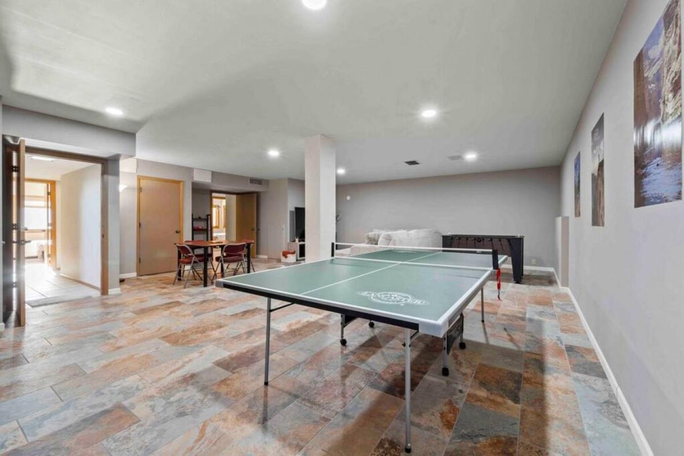 Spacious Home-walk To Uptown-views-hottub-gameroom Holiday home Sedona
