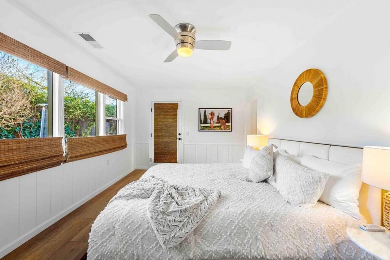 Upscale Uptown Retreat With Hottub And Views Sedona