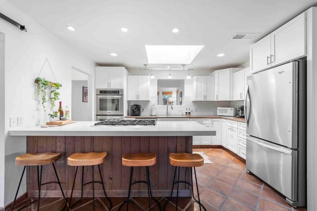 Holiday home Upscale Uptown Retreat With Hottub And Views