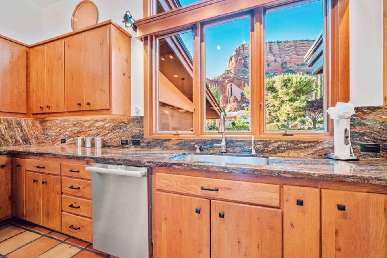 Chapel Vista Main House Red Rock Views And Hot Tub * Sedona