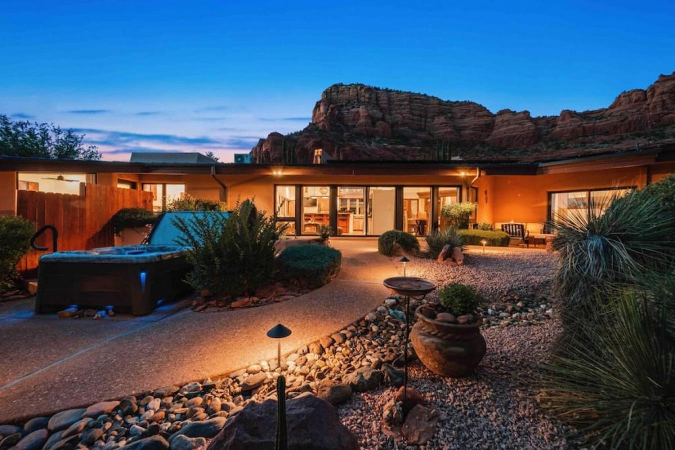 Holiday home Chapel Vista Main House Red Rock Views And Hot Tub *