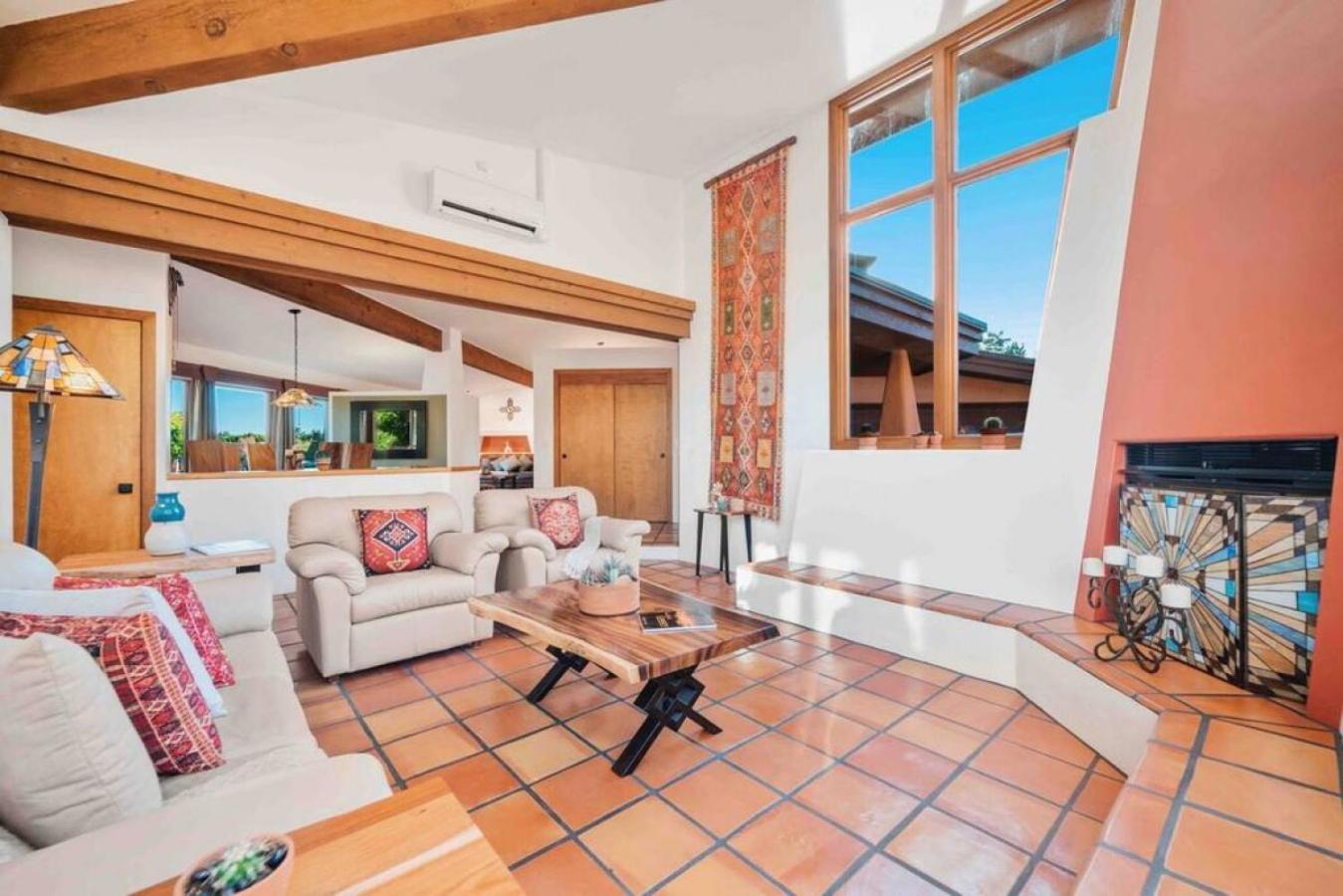 Chapel Vista Main House Red Rock Views And Hot Tub Holiday home *