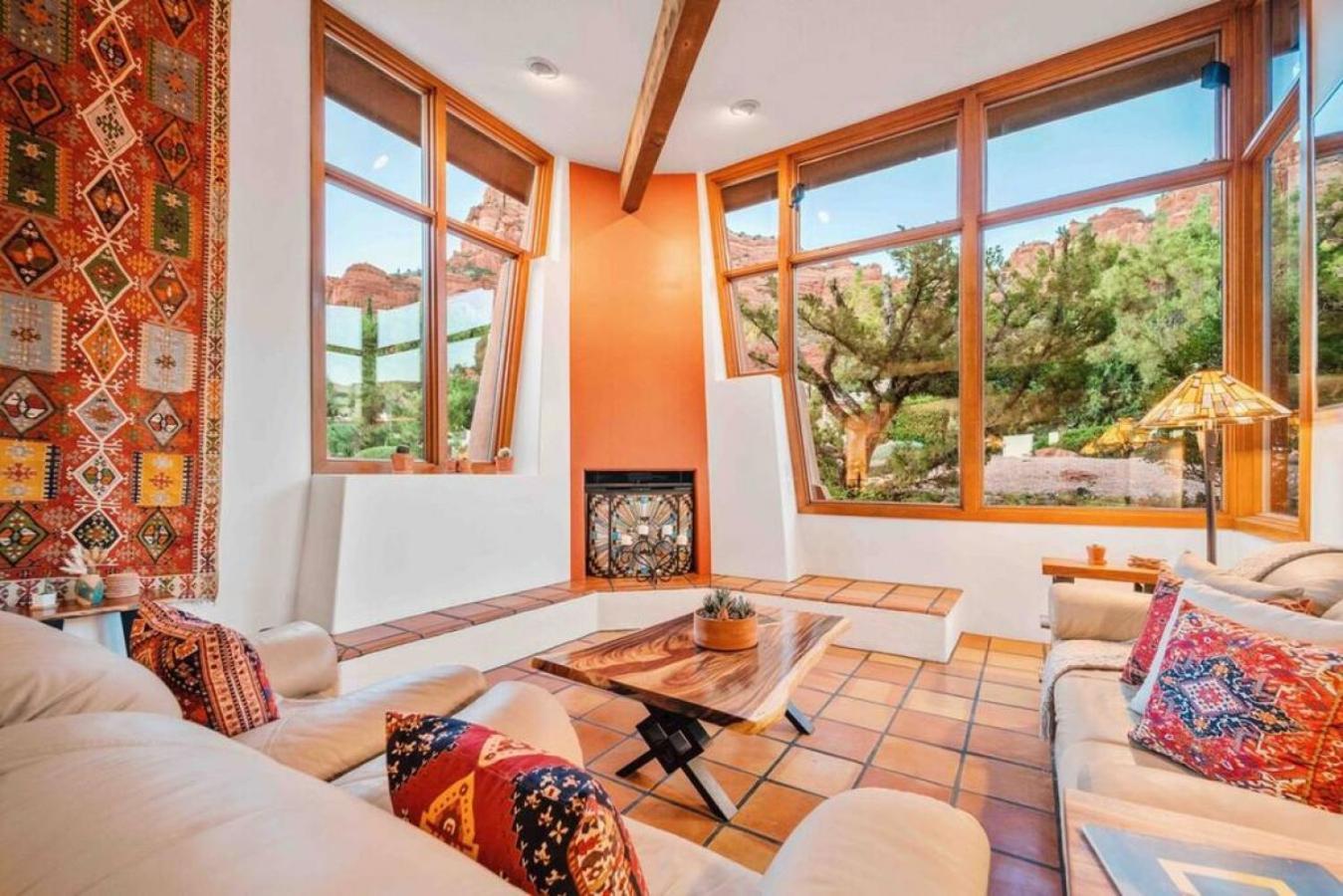 Chapel Vista Main House Red Rock Views And Hot Tub