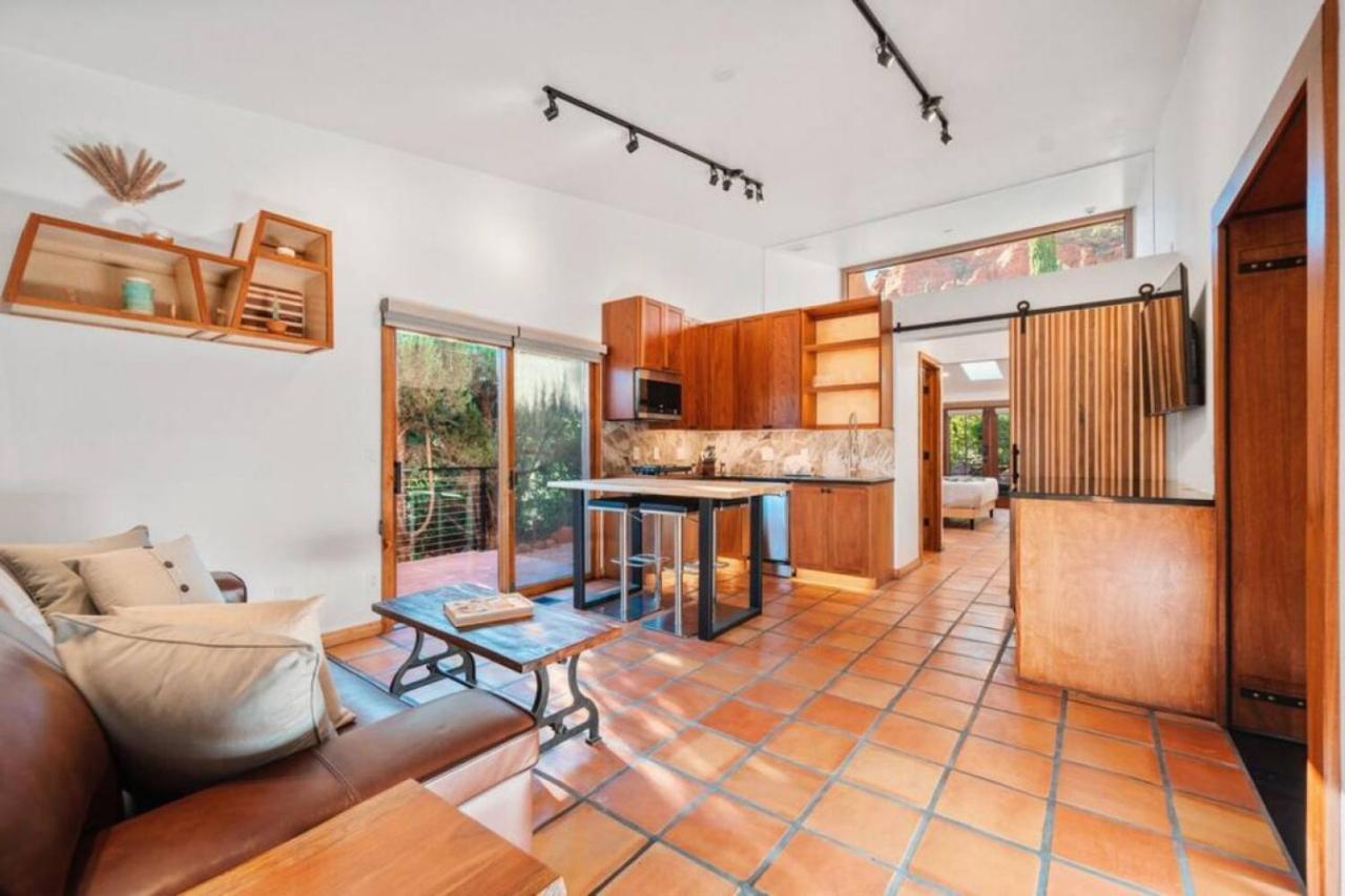 Guest With Up Close Chapel And Red Rock Views * Sedona
