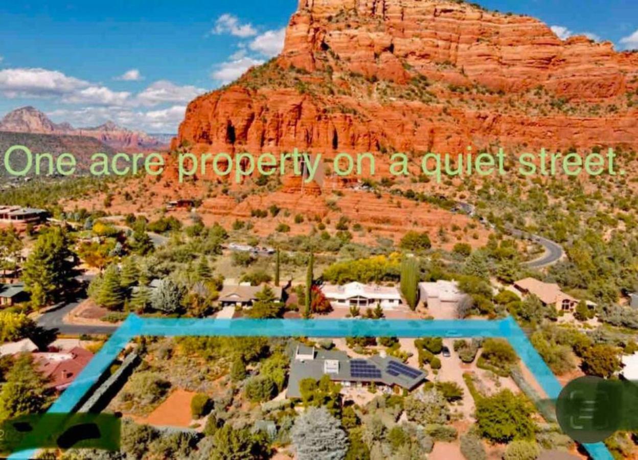 Apartment Guest With Up Close Chapel And Red Rock Views
