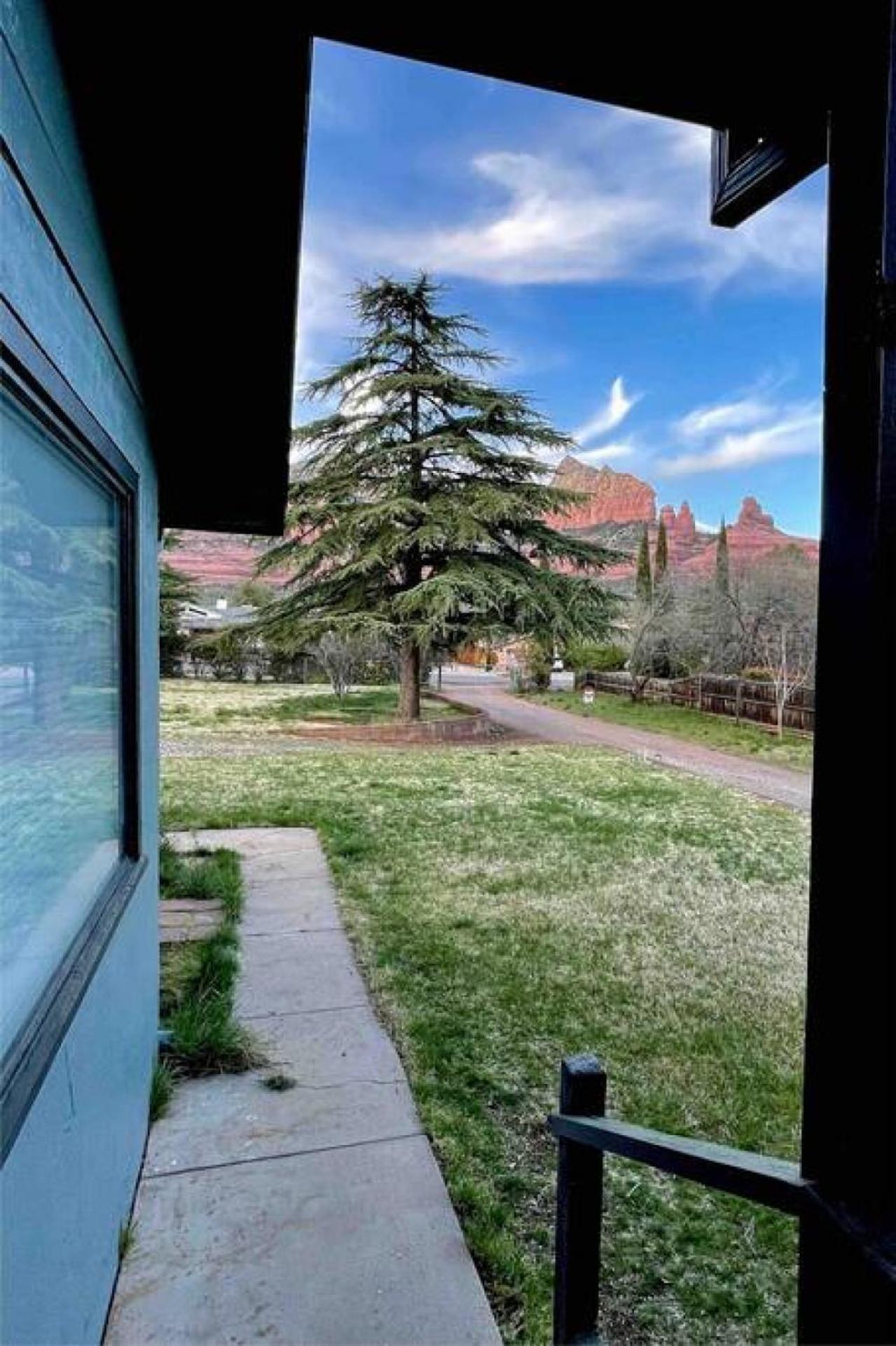 Uptown Retreat Wit Views And Hot Tub Holiday home Sedona