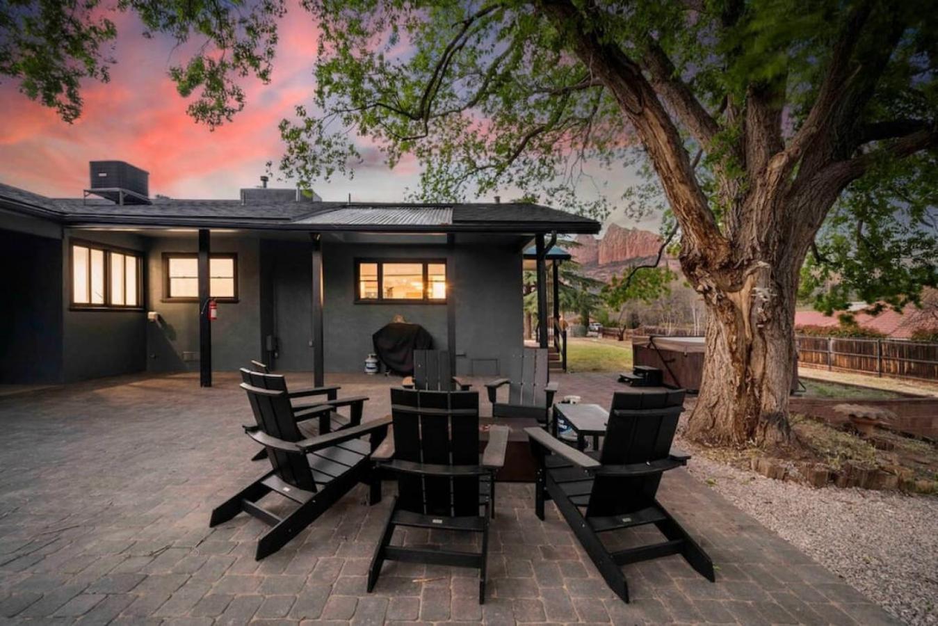 Uptown Retreat Wit Views And Hot Tub Holiday home Sedona