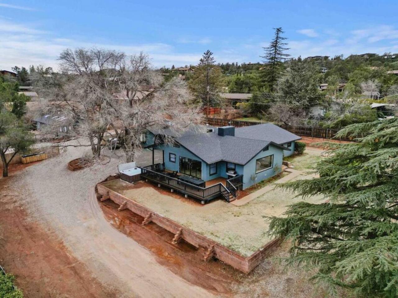 Uptown Retreat Wit Views And Hot Tub Sedona