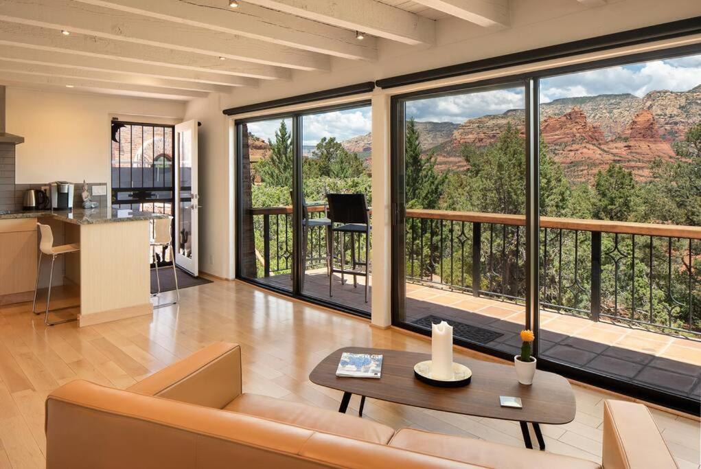 Red Rock Retreat: Private Luxury Studio With Wellness Amenities Apartment *